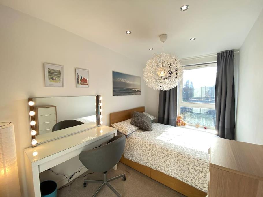 Sheffield City Centre Apartment & Balcony Exterior foto