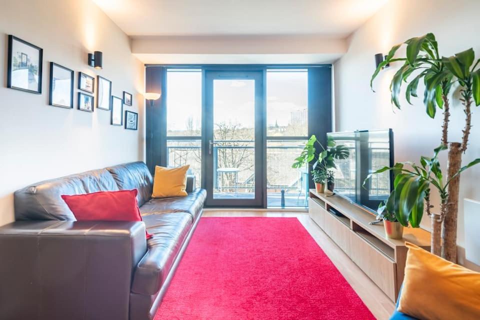 Sheffield City Centre Apartment & Balcony Exterior foto