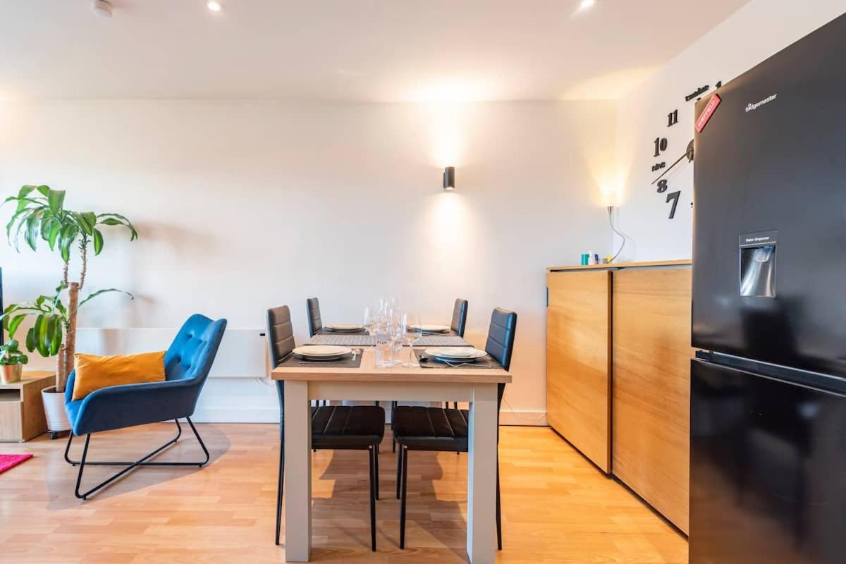 Sheffield City Centre Apartment & Balcony Exterior foto